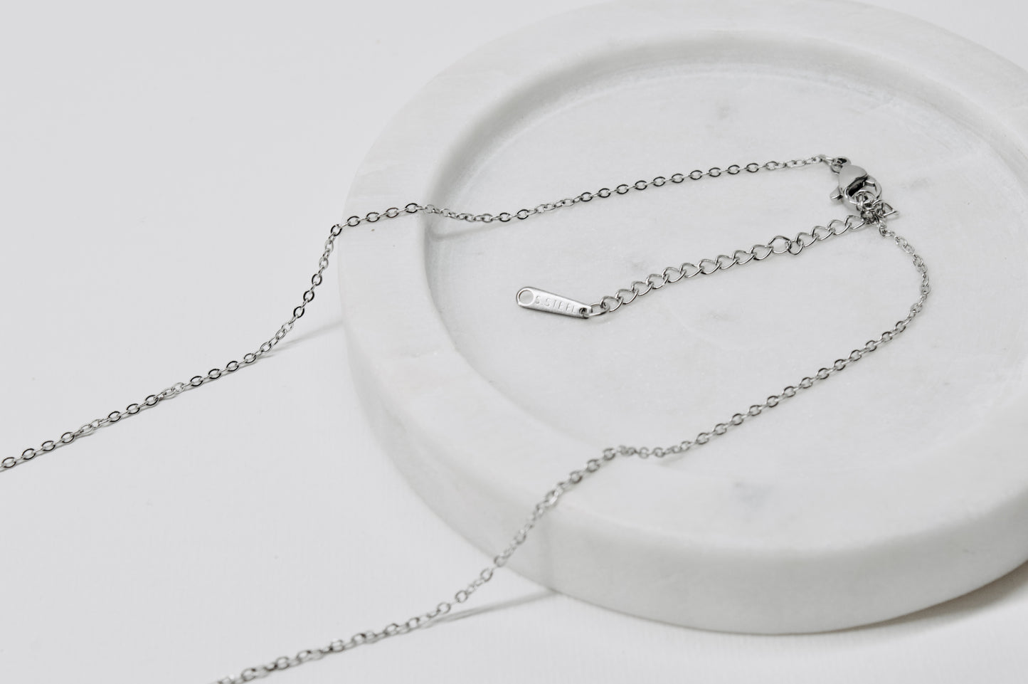VICTORIA NECKLACE SILVER