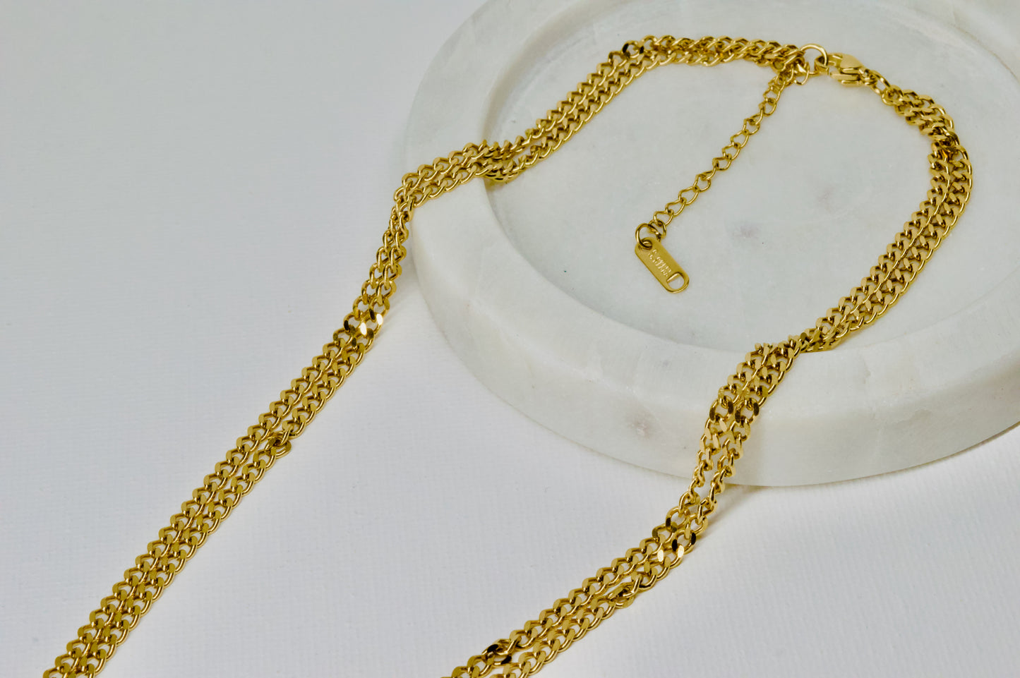 LUCY NECKLACE