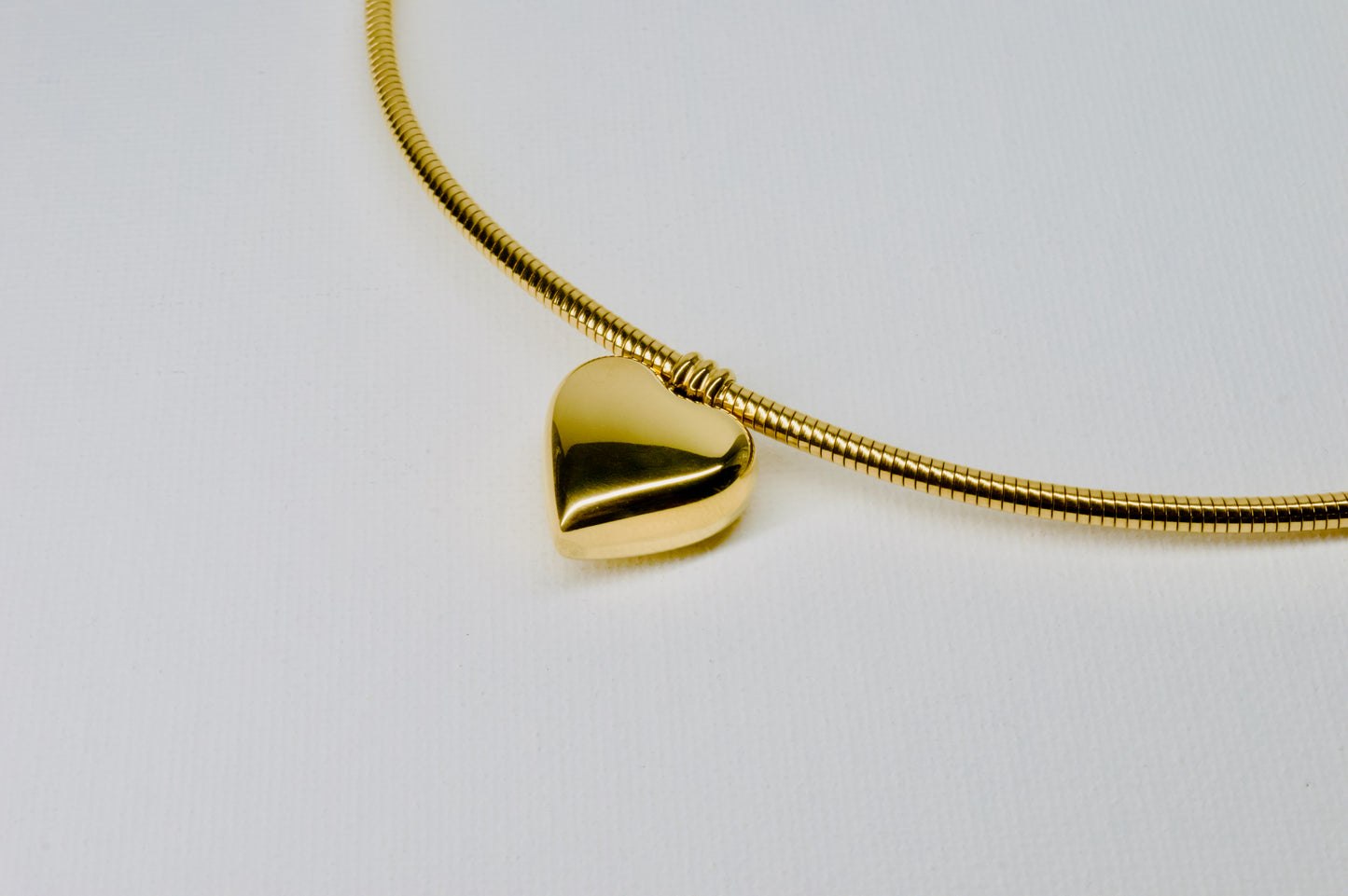 HEART CHOKERS NECKLACE