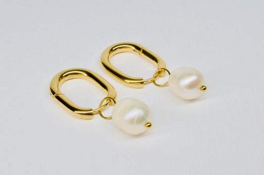 ARIANA EARRING
