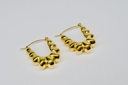 MOLLY EARRING