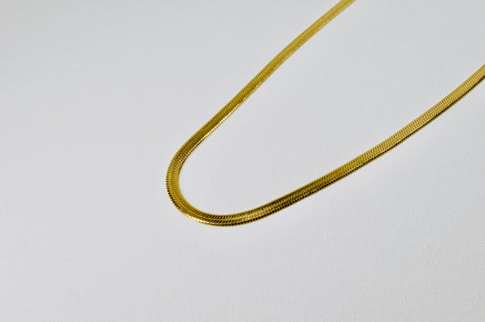 SIMPLE SNAKE NECKLACE