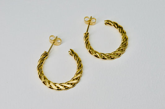 KARA EARRING